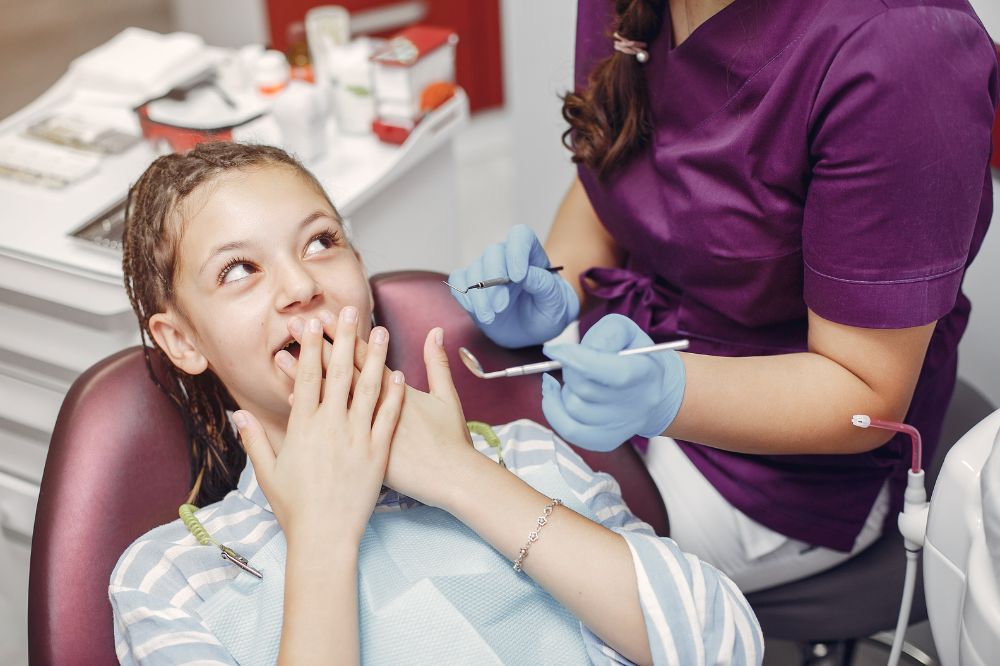 calm tips for parents about kids tooth extractions